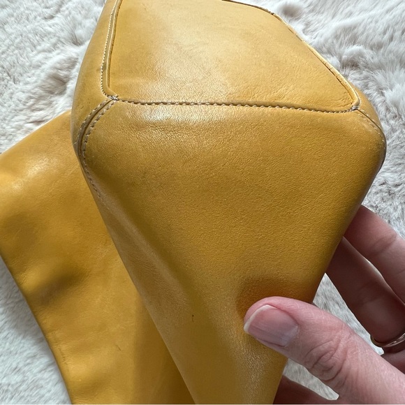 COACH Vintage Soho Leather Duffle Bag in Yellow #9186 - Picture 8 of 17